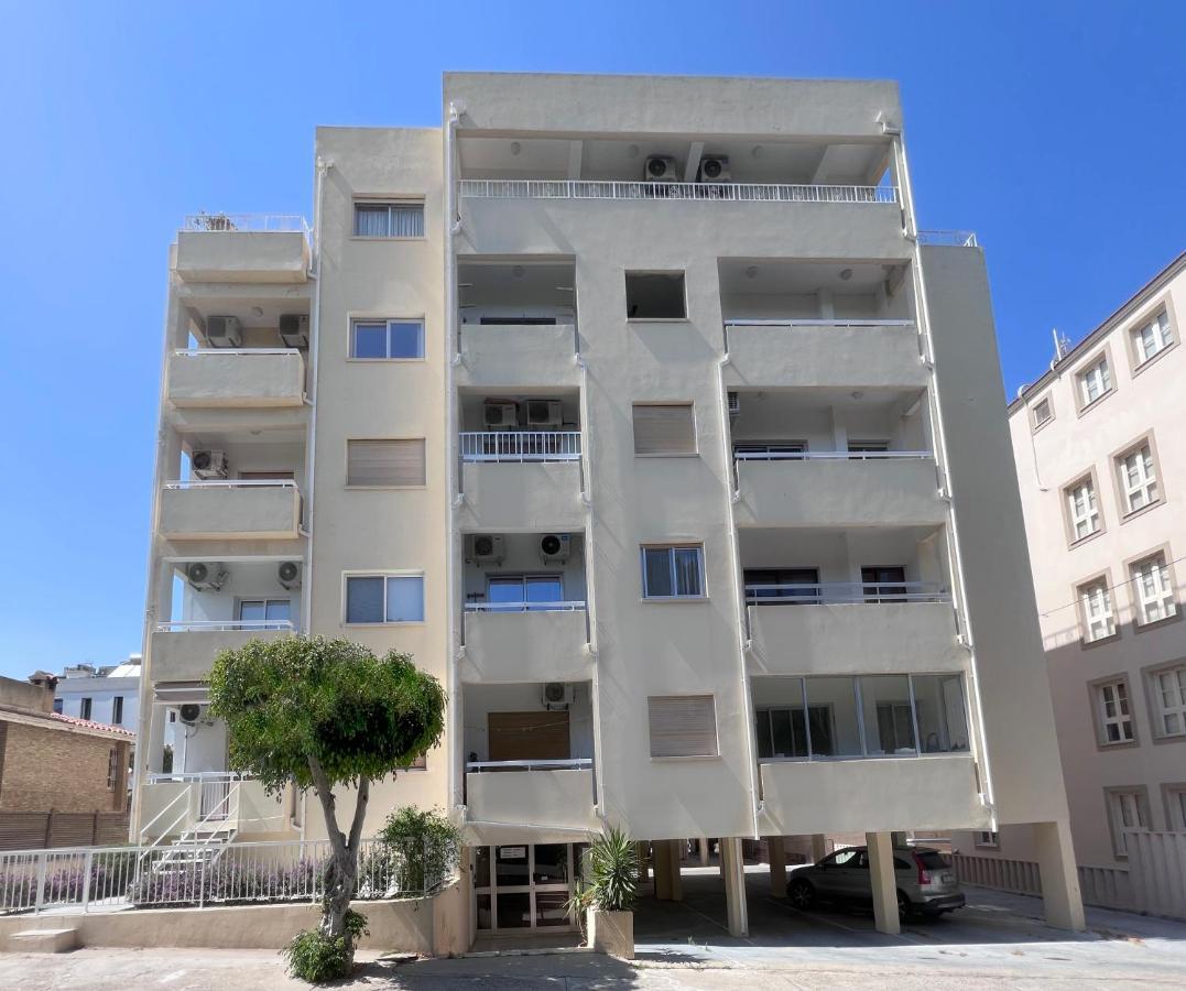 Cozy Holiday Apartment In Larnaca Near Foinikoudes エクステリア 写真
