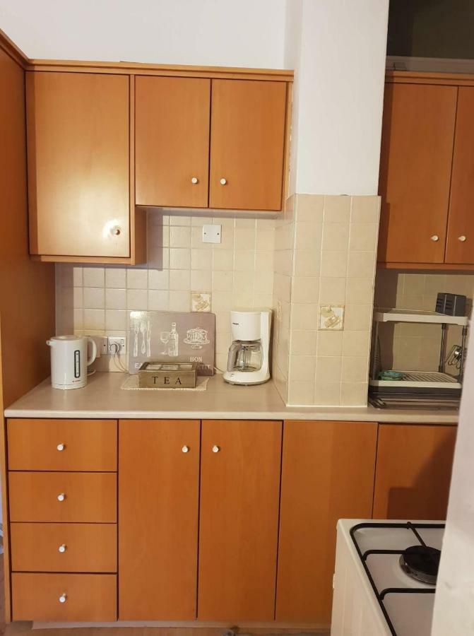 Cozy Holiday Apartment In Larnaca Near Foinikoudes エクステリア 写真